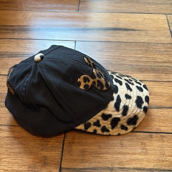 Disney World Animal Kingdom Mickey Mouse Hat Leopard Print Cap adult size - Picture 6 of 8